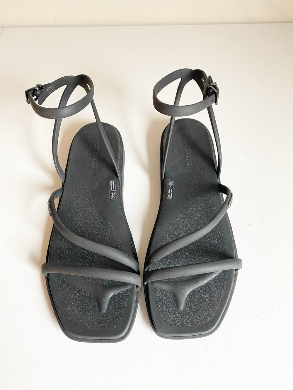 Crocs Miami Ankle Strap Sandals Lightweight Black Size 9 - Picture 3 of 9